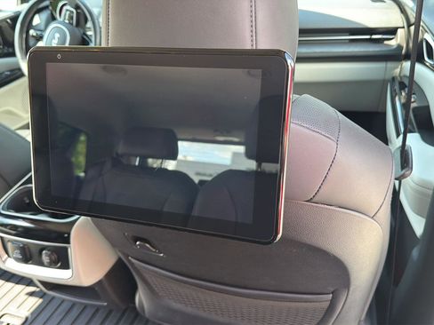 Used 2022 Kia Carnival SX FWD image 33