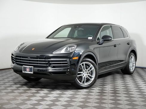 Certified 2023 Porsche Cayenne AWD/4WD image 1