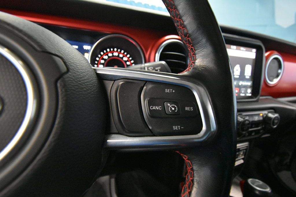 Used 2021 Jeep Gladiator Rubicon AWD/4WD image 11
