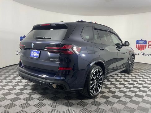 Used 2025 BMW X5 sDrive40i w/ M Sport Package RWD image 3