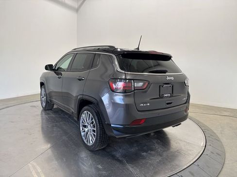Used 2022 Jeep Compass Limited w/ Elite Group AWD/4WD image 5