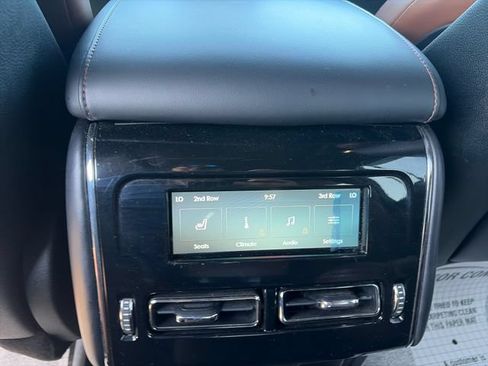 Used 2020 Lincoln Aviator Reserve AWD/4WD image 22