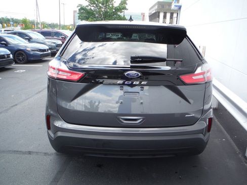 Used 2024 Ford Edge SE AWD/4WD image 9