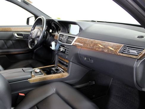 Used 2012 Mercedes-Benz E 350 4MATIC Sedan image 26