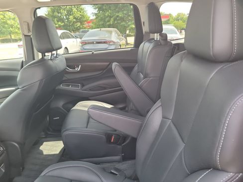 Used 2024 Subaru Ascent Touring AWD/4WD image 23