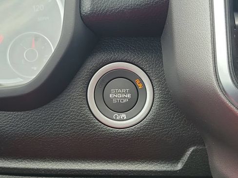 New 2026 RAM 1500 Express AWD/4WD image 25