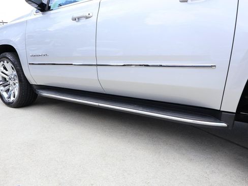 Used 2016 GMC Yukon XL SLT w/ Premium Edition RWD image 38