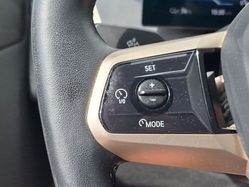 Used 2022 BMW iX xDrive50 AWD/4WD image 19