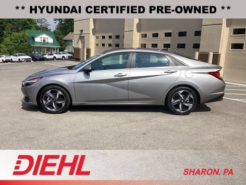 Certified 2023 Hyundai Elantra Limited FWD image 4