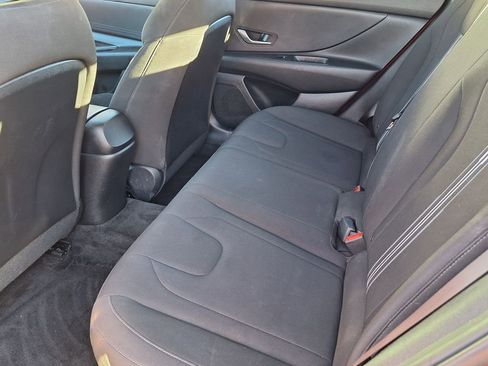 Certified 2022 Hyundai Elantra Blue image 11