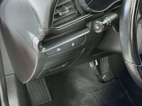 Used 2025 MAZDA MAZDA3 s Sport FWD image 8