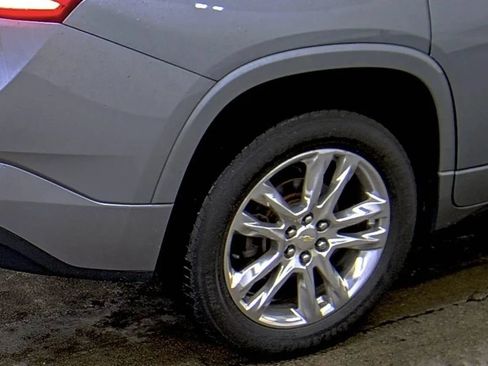 Used 2018 Chevrolet Traverse High Country AWD/4WD image 14