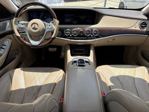 Used 2019 Mercedes-Benz S 560 Sedan image 11