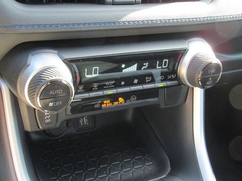 Used 2024 Toyota RAV4 SE AWD/4WD image 26