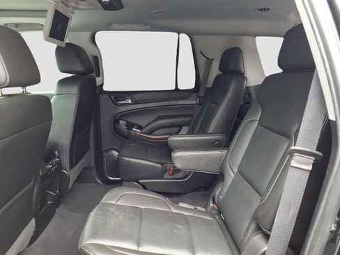 Used 2019 GMC Yukon SLT w/ Premium Edition AWD/4WD image 10
