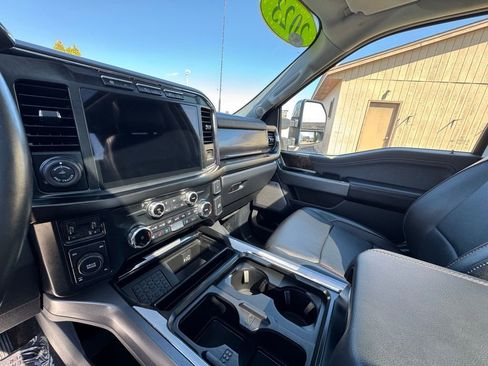 Used 2023 Ford F250 Lariat w/ Lariat Ultimate Package image 25