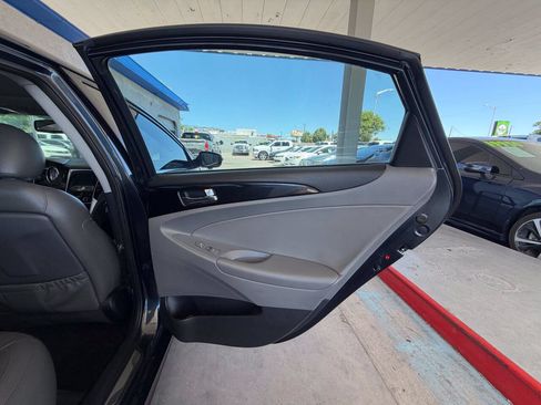 Used 2012 Hyundai Sonata Limited w/ Navigation Pkg FWD image 15
