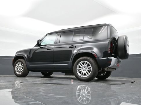 Used 2024 Land Rover Defender 110 S image 35