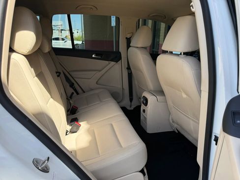 Used 2017 Volkswagen Tiguan S FWD image 27