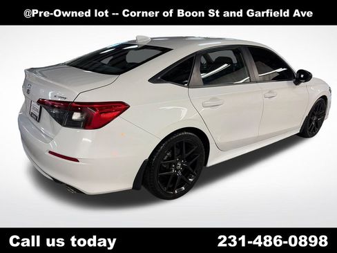 Used 2024 Honda Civic Sport image 5