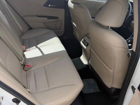 Used 2017 Honda Accord EX-L image 17