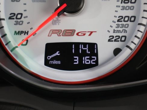 Used 2012 Audi R8 GT image 20