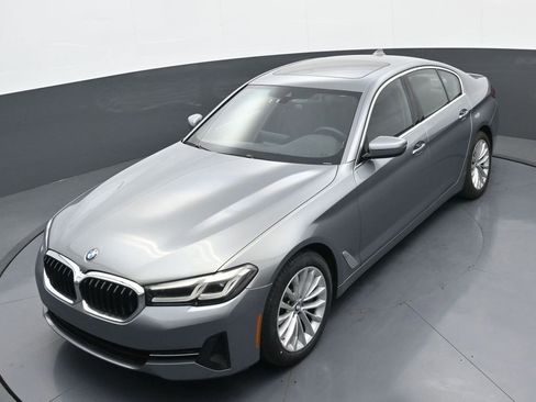 Used 2023 BMW 530i xDrive image 30
