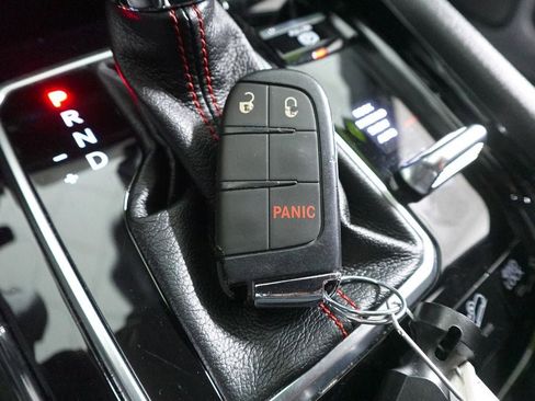 Used 2024 Jeep Compass Trailhawk image 32