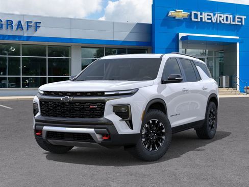 New 2026 Chevrolet Traverse Z71 w/ Enhanced Driving Package image 6