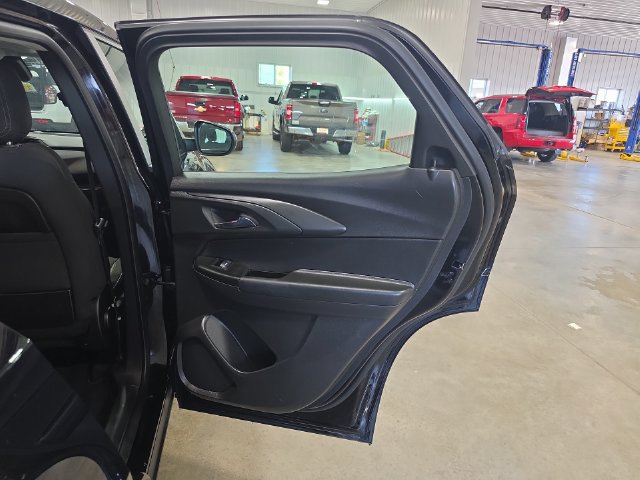Used 2023 Chevrolet TrailBlazer LS FWD image 29