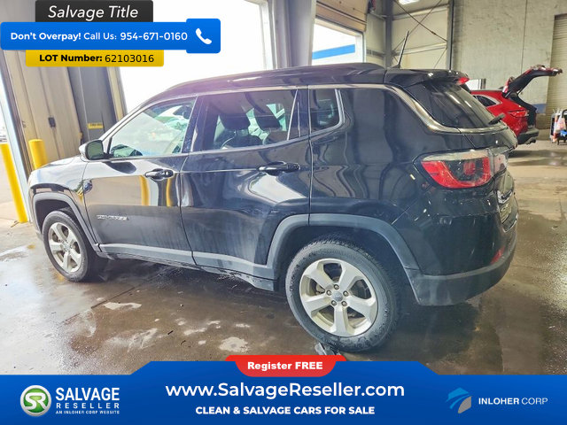Used 2020 Jeep Compass Latitude w/ Cold Weather Group AWD/4WD image 3