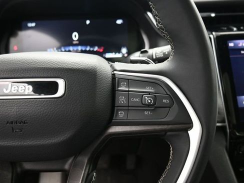 Used 2024 Jeep Grand Cherokee L Limited w/ Luxury Tech Group II image 24