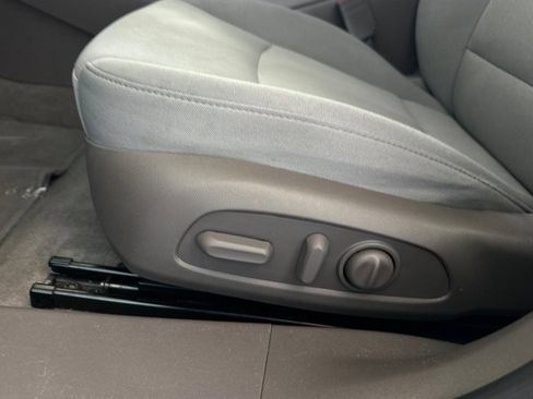 Used 2024 Chevrolet Malibu LT FWD image 13