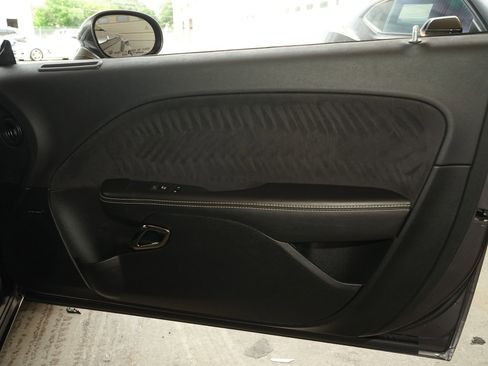 Used 2019 Dodge Challenger SRT Hellcat Redeye image 21