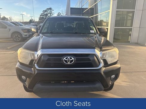 Used 2015 Toyota Tacoma PreRunner image 2