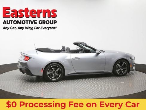 Used 2025 Ford Mustang Premium RWD image 40