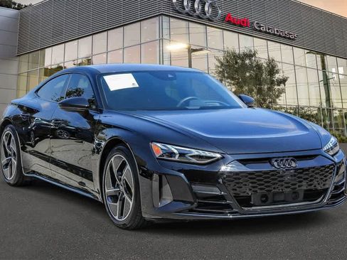 Used 2023 Audi RS e-tron GT w/ Carbon Performance Package AWD/4WD image 5
