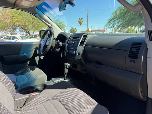 Used 2011 Nissan Frontier SV RWD image 34
