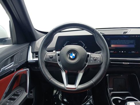 Used 2025 BMW X1 xDrive28i AWD/4WD image 12