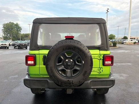 Used 2025 Jeep Wrangler Sport AWD/4WD image 6