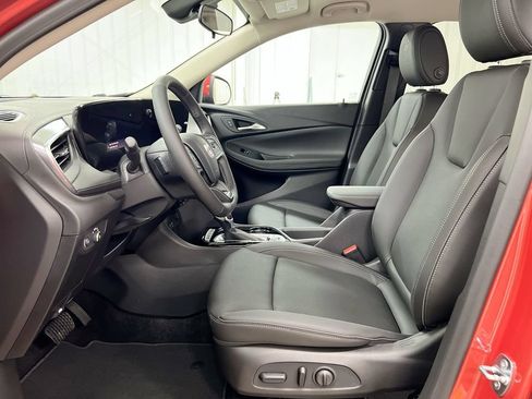 Used 2024 Buick Encore GX Sport Touring w/ Comfort Package FWD image 18