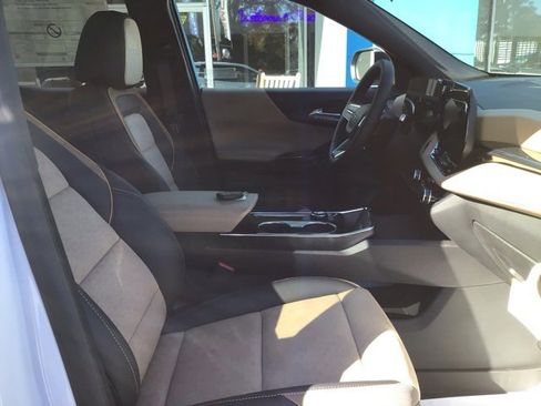 New 2026 Chevrolet Equinox ACTIV w/ Convenience Package III image 20