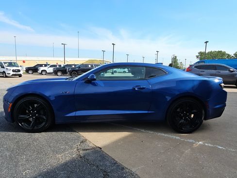 Used 2021 Chevrolet Camaro LT w/ RS Package RWD image 8