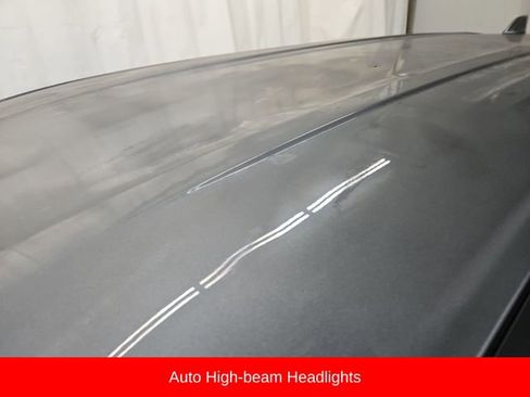 Used 2023 Nissan Rogue SV image 10