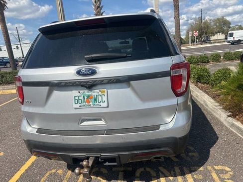 Used 2017 Ford Explorer XLT w/ Equipment Group 202A image 12