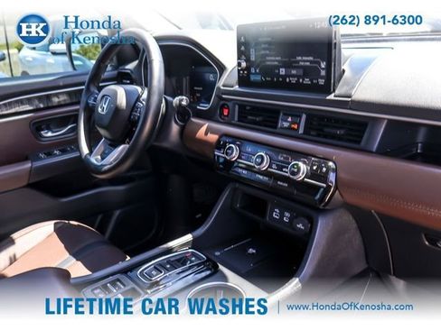Certified 2025 Honda Pilot Elite image 31