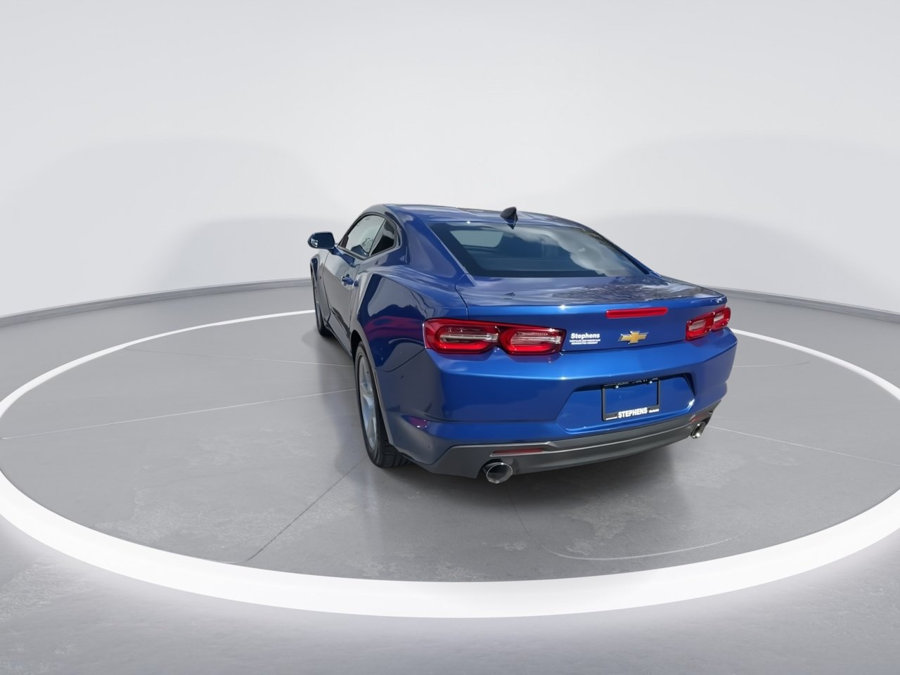 Used 2023 Chevrolet Camaro LT RWD image 15