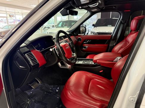 Used 2018 Land Rover Range Rover Autobiography image 10