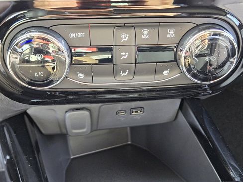 New 2026 Chevrolet Trax LT w/ LT Convenience Package image 19