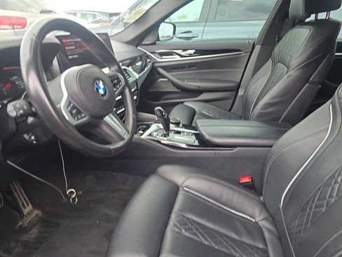 Used 2021 BMW M550i xDrive w/ Executive Package AWD/4WD image 3